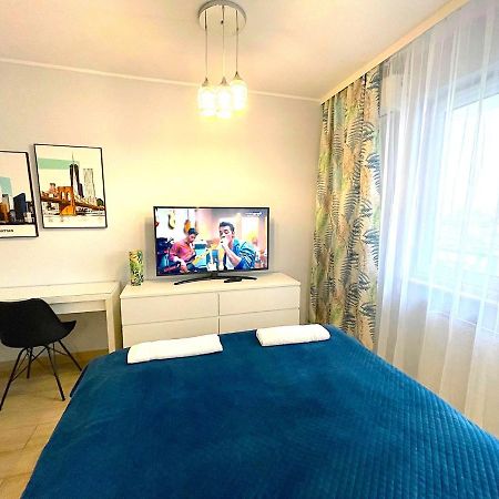 Apartament Z Tarasem I Widokiem Na Odre Wroclaw Exterior photo