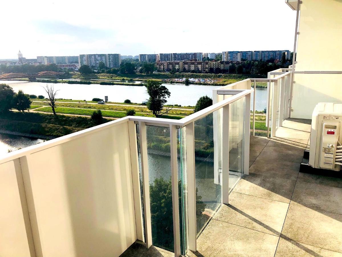 Apartament Z Tarasem I Widokiem Na Odre Wroclaw Exterior photo